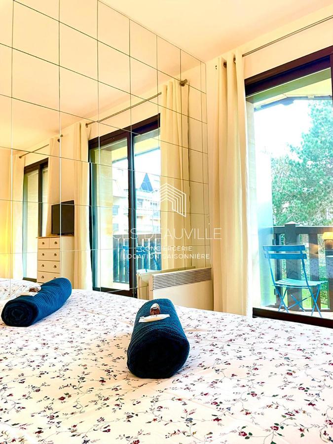 Studio 1 Gainsbourg C.L.S Deauville Buitenkant foto